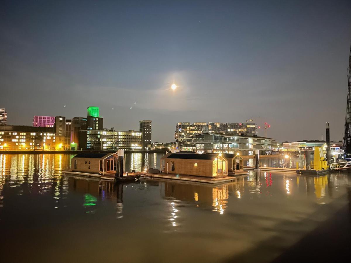 Villa Wikkelboats At Floating Rotterdam Rijnhaven Exterior foto